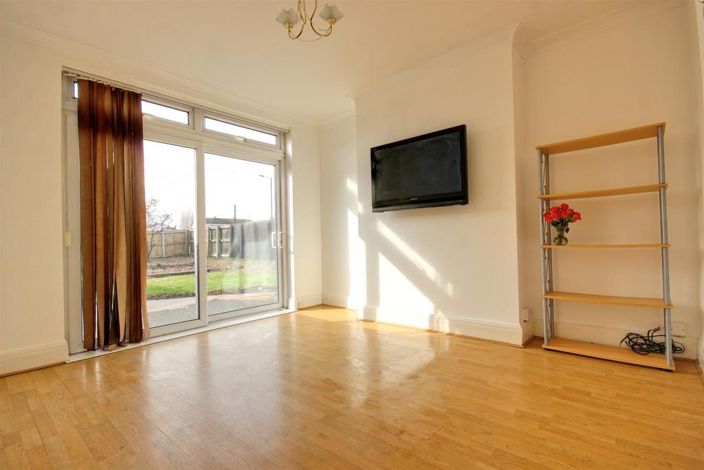 Bricknell Avenue, Hull 3 bed end of terrace house for sale £169,950