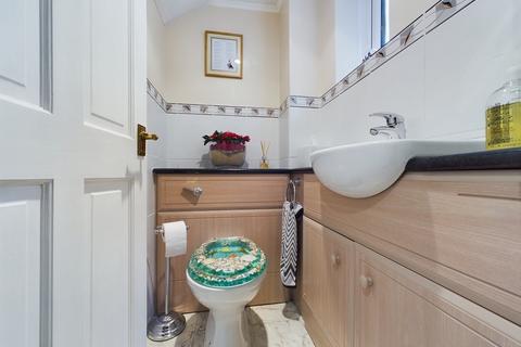 91 Brampton Close, Corringham, Stanford-le-hope, SS17 7NR