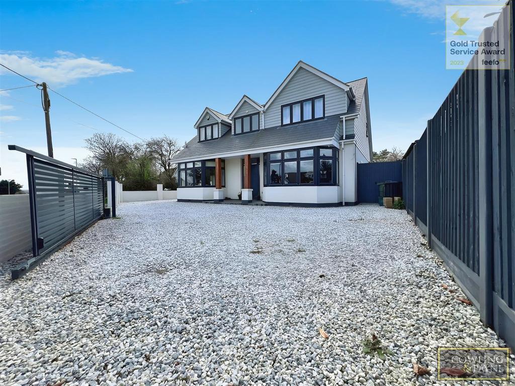 Southend Road, Wickford 4 bed detached house for sale £825,000