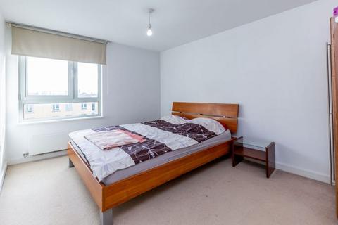 3 bedroom flat to rent, N7