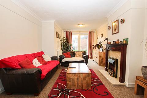 3 bedroom end of terrace house for sale, New Cheveley Road, Newmarket CB8