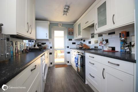 3 bedroom detached house for sale, Station Approach, Minster