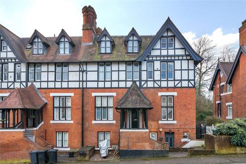 41d Crystal Palace Park Road, London, SE26 6UR