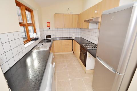 6 bedroom detached house to rent, Balfour Road, Nottingham NG7