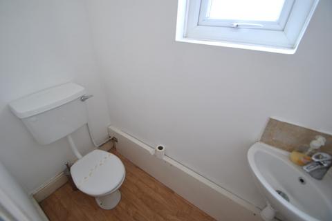 6 bedroom semi-detached house to rent, Castle Boulevard, Nottingham NG7