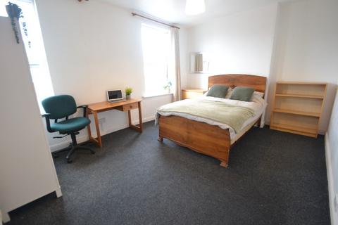 4 bedroom terraced house to rent, Claude Street, Nottingham NG7