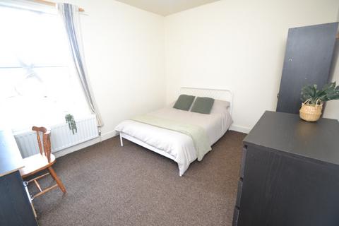 3 bedroom semi-detached house to rent, Claude Street, Nottingham NG7