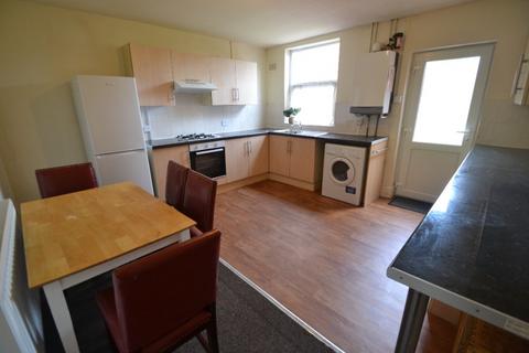 3 bedroom semi-detached house to rent, Claude Street, Nottingham NG7