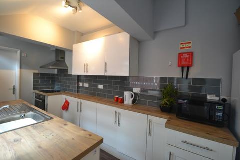 3 bedroom detached house to rent, Cloister Street, Nottingham NG7