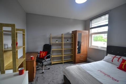 3 bedroom detached house to rent, Cloister Street, Nottingham NG7