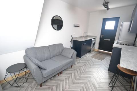 1 bedroom flat to rent, Denman Street, Nottingham NG7