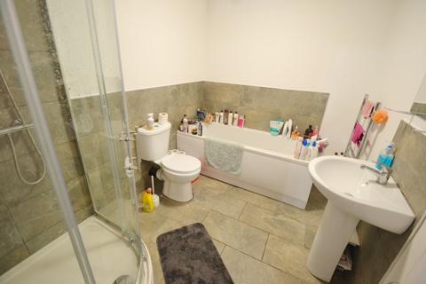 4 bedroom detached house to rent, Dunkirk Road, Nottingham NG7