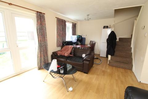 3 bedroom detached house to rent, Falcon Close, Nottingham NG7