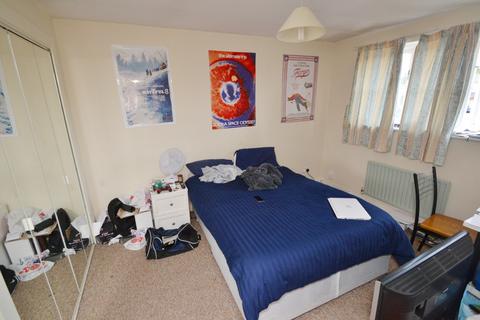 3 bedroom terraced house to rent, Heron Drive, Nottingham NG7