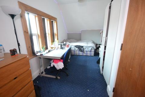 7 bedroom detached house to rent, Hope Drive, Nottingham NG7