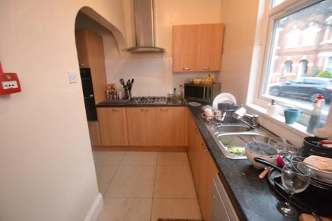 7 bedroom detached house to rent, Hope Drive, Nottingham NG7