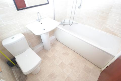 5 bedroom detached house to rent, Lenton Boulevard, Nottingham NG7