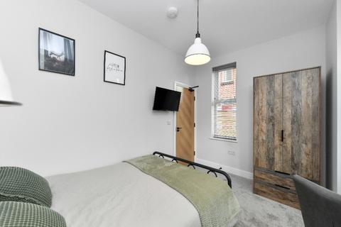 6 bedroom semi-detached house to rent, Marlborough Street, Nottingham NG7