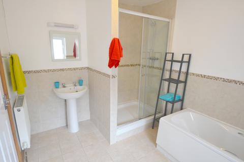 6 bedroom detached house to rent, Melton Road, West Bridgford NG2