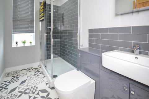 6 bedroom detached house to rent, Montpelier Road, Nottingham NG7