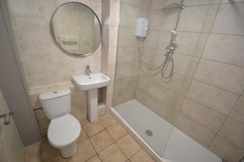 4 bedroom flat to rent, Mount Hooton Road, Nottingham NG7