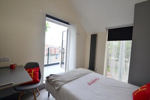 8 bedroom flat to rent, Mount Hooton Road, Nottingham NG7