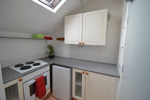 2 bedroom flat to rent, Musters Road, West Bridgford NG2