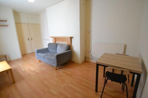 2 bedroom flat to rent, North Road, West Bridgford NG2