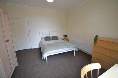 2 bedroom flat to rent, North Road, West Bridgford NG2