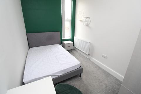 2 bedroom flat to rent, North Road, West Bridgford NG2