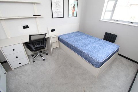 8 bedroom flat to rent, North Sherwood Street, Nottingham NG1