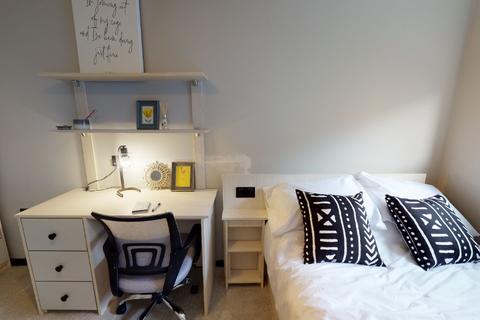 8 bedroom flat to rent, North Sherwood Street, Nottingham NG1
