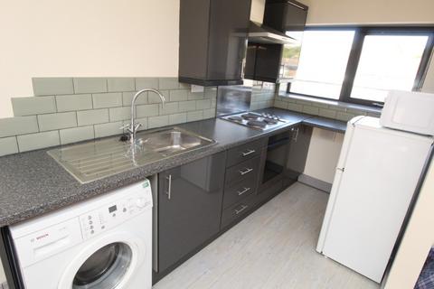 2 bedroom flat to rent, Old Brickyard, Nottingham NG3