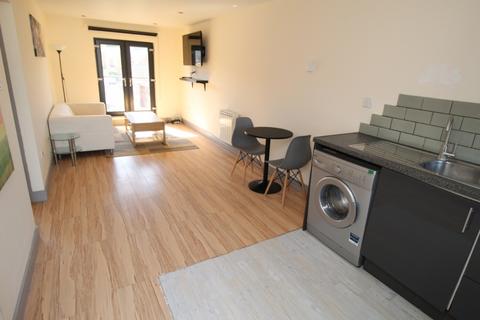 2 bedroom flat to rent, Old Brickyard, Nottingham NG3