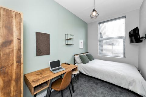 undefined, Waverley Street, Nottingham NG7