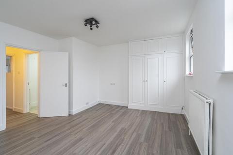 1 bedroom apartment to rent, 522 Holloway Road, N7 6JD