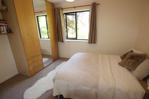 1 bedroom apartment for sale, Alexandra Avenue, Camberley GU15