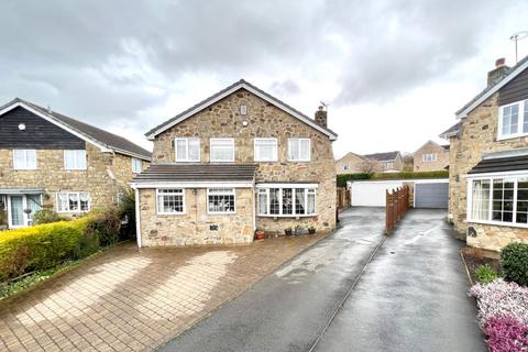 4 bedroom detached house for sale - New Close Road, Nab Wood, Shipley, West Yorkshire