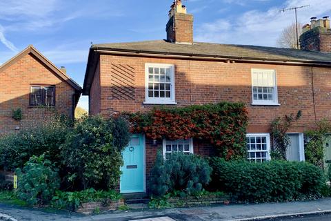 2 bedroom cottage for sale - Church Street, Great Missenden, HP16