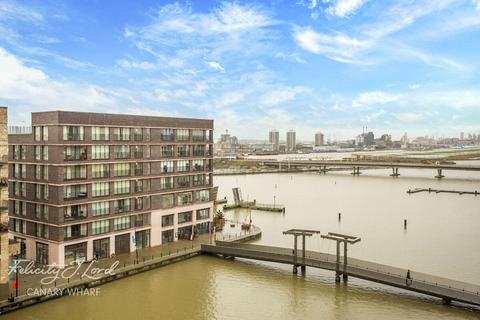 2 bedroom flat for sale, Frobisher Yard, London, E16