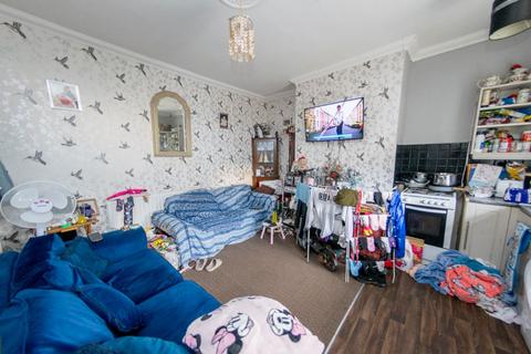 2 bedroom terraced house for sale, Back Mount Pleasant, Leeds