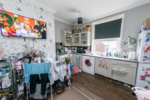 2 bedroom terraced house for sale, Back Mount Pleasant, Leeds