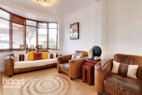 3 bedroom end of terrace house for sale, Westbury Avenue, Southall