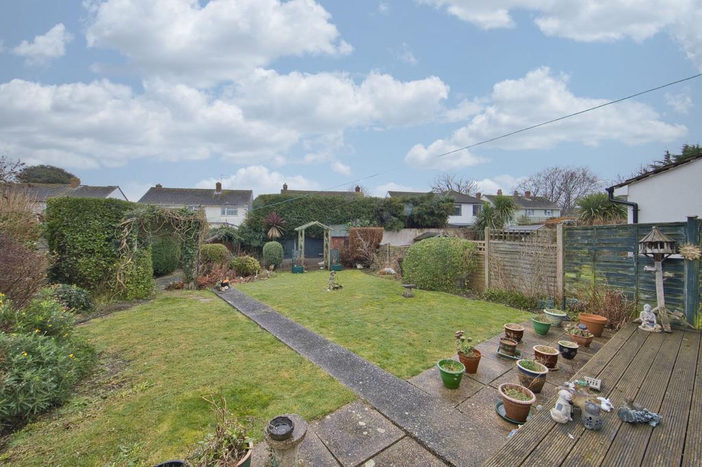 Meryl Gardens, Walmer, CT14 3 bed semidetached house for sale £250,000