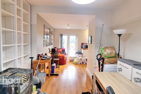 45 Middlesex Road, Leicester, LE2 8HN