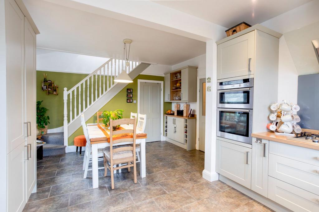 Wetherby Road, Knaresborough 4 bed bungalow for sale £450,000