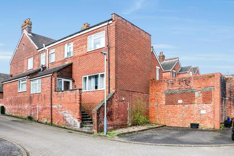 2 bedroom terraced house for sale - 50a Russell Road, Salisbury