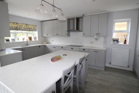 15 Hornbeam Chase, South Ockendon, RM15 6TT