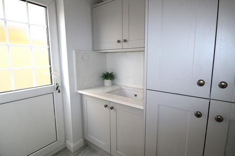 15 Hornbeam Chase, South Ockendon, RM15 6TT