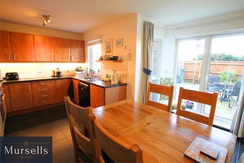 3 bedroom townhouse for sale - Broomhill Way, Poole BH15